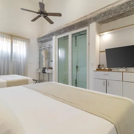Hotel El Marques Boutique By Geh 5*