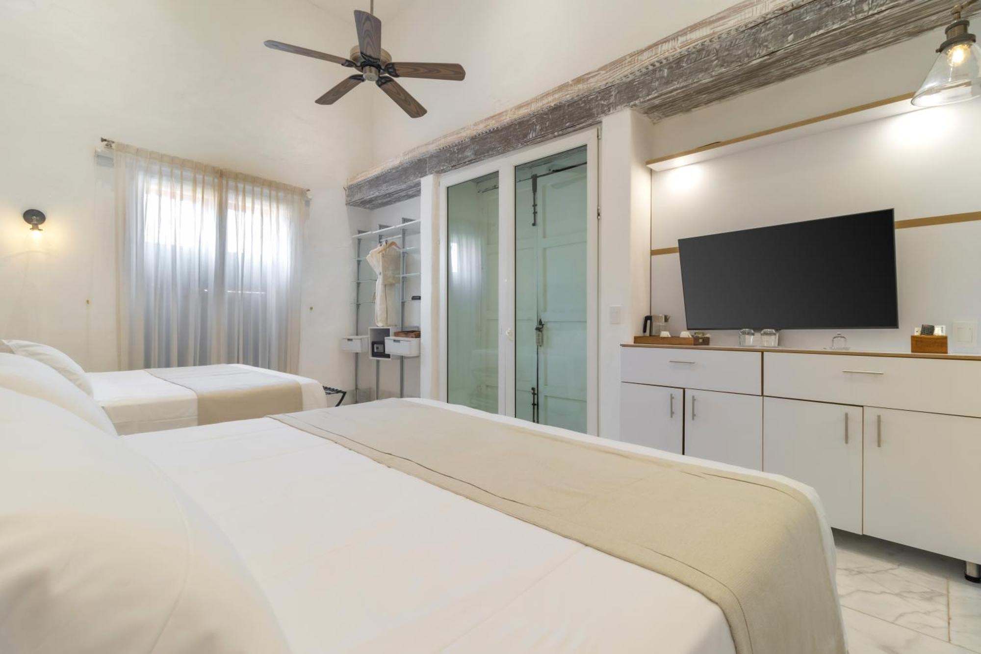 Hotel El Marques Boutique By Geh 5*